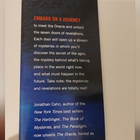 The Oracle Book - Picture 6 of 6